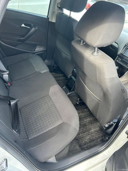 Volkswagen Polo 2017 380508631