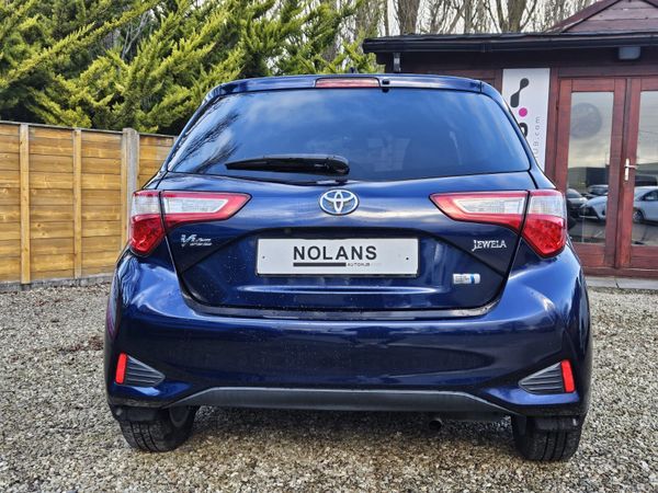 2017 Toyota Vitz Jewela Hybrid Automatic 380537987