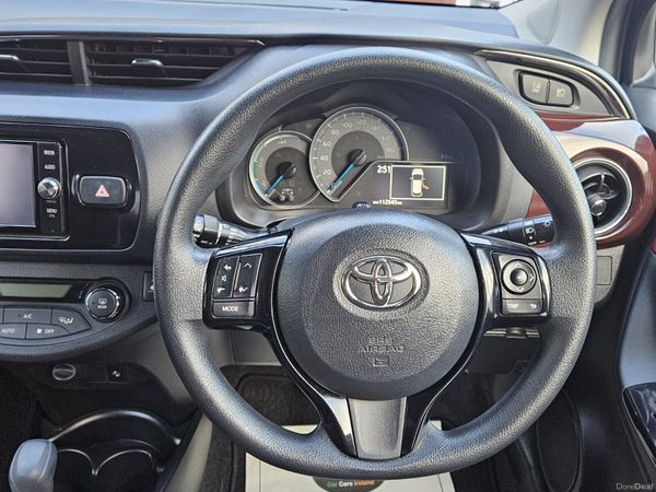 2017 Toyota Vitz Jewela Hybrid Automatic 380537999