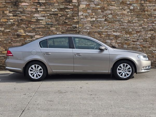 131 VW PASSAT 1.6TDI BLUEMOTION 380663409