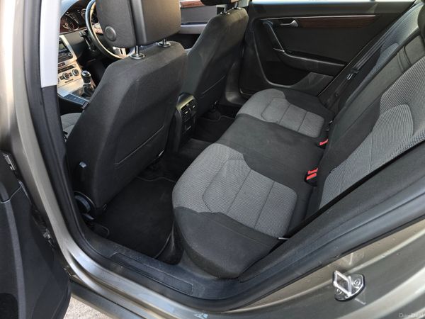 131 VW PASSAT 1.6TDI BLUEMOTION 380663513