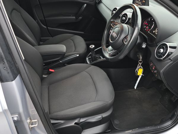 152 Audi A1 1.6 TDI SPORT 380622019