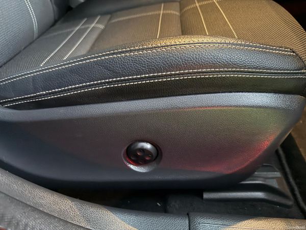 2013 Mercedes-Benz A-Class Automatic 380758647