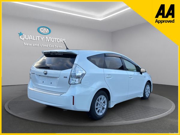 2013 PRIUS ALPHA 7 SEATER HYBRID (S63) 380764367