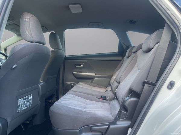 2013 PRIUS ALPHA 7 SEATER HYBRID (S63) 380764375