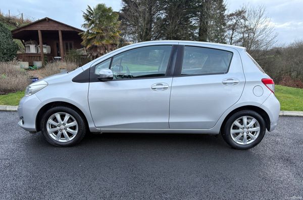 2014 Toyota Yaris Low Mileage 380767153