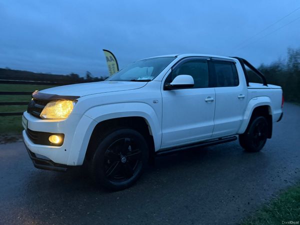 151 Volkswagen Amarok Highline 180bhp black Ed 380783545