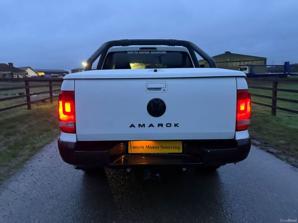 151 Volkswagen Amarok Highline 180bhp black Ed 380783551