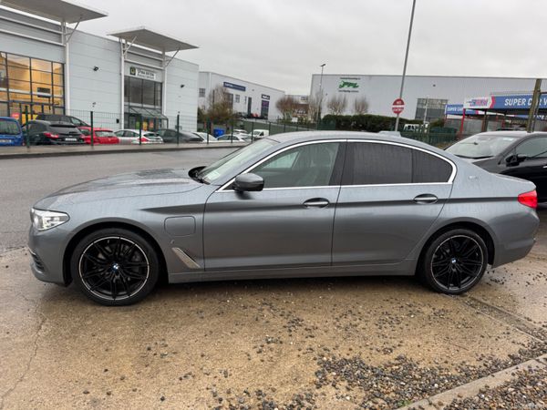 BMW 5-Series 2017 530e plugin hybrid 380784971