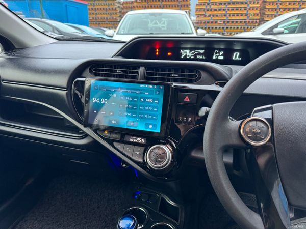 2017 Toyota aqua Hybrid Automatic 380794751