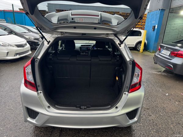 2014 Honda Fit  Hybrid Automatic 380795027