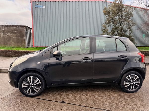 Toyota Yaris 2006 380728355