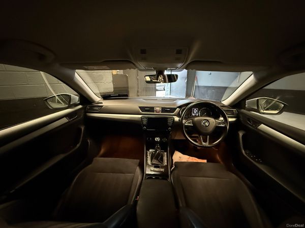 171 Skoda Superb 2Ltr TDi SE Exe Estate 380848159