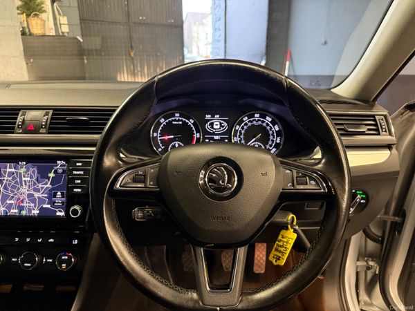 171 Skoda Superb 2Ltr TDi SE Exe Estate 380848261