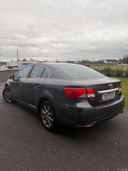 Toyota Avensis 2013 380855295