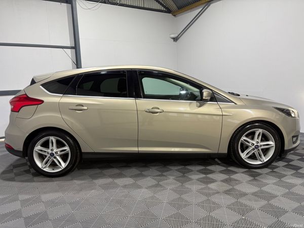 2015 Ford Focus Zetec 1.5 TDCi 95 Bhp 380859743