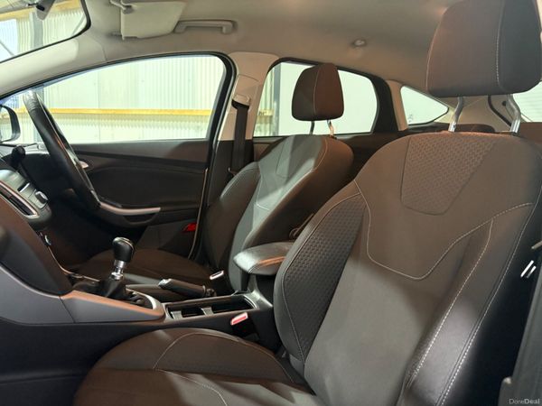 2015 Ford Focus Zetec 1.5 TDCi 95 Bhp 380859761