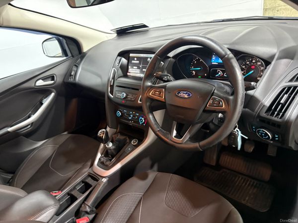 2015 Ford Focus Zetec 1.5 TDCi 95 Bhp 380859763