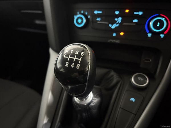 2015 Ford Focus Zetec 1.5 TDCi 95 Bhp 380859779