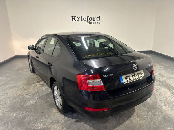 Skoda Octavia 2015 380875071