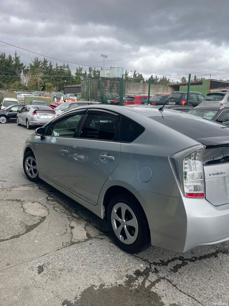 2012 Toyota prius hybrid 380896945