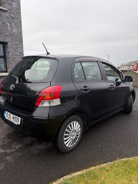 Toyota Vitz 2010 380801011