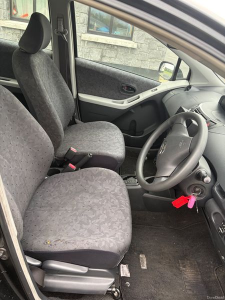 Toyota Vitz 2010 380801025