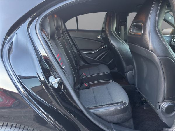 2017 MERC A180 (S16) 380809917