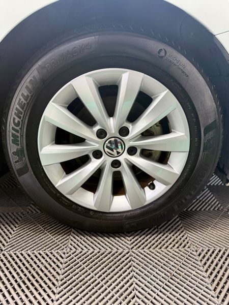 2017 (171) VW beetle - 1.2 Petrol + Automatic 380826055