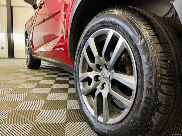 2015 Lexus NX 300h Executive Model 380958443