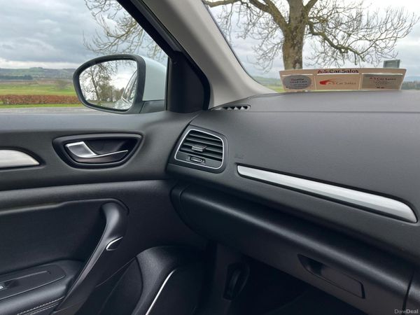 Renault Megane 2017 Signature 1.6 DCI 380960301
