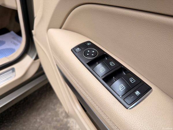 Mercedes-Benz E-Class 2011 380900191