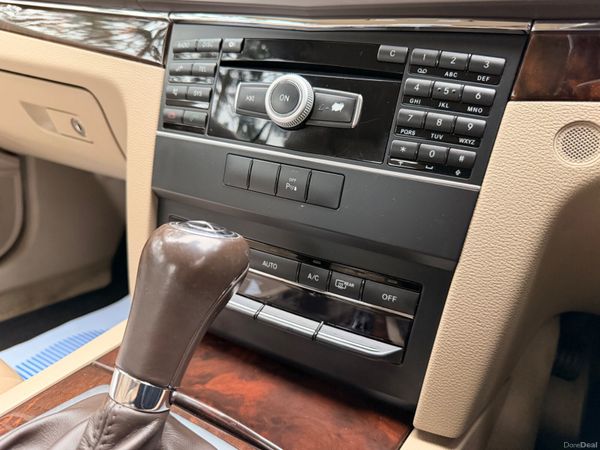 Mercedes-Benz E-Class 2011 380900203