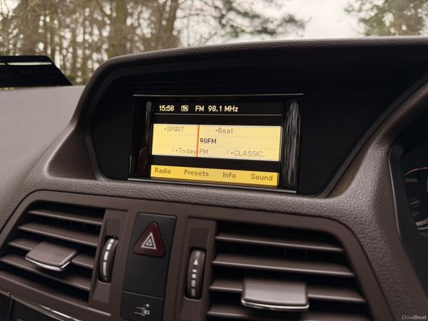 Mercedes-Benz E-Class 2011 380900205