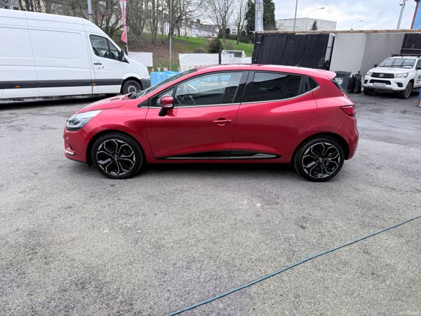 Renault Clio 0.9 Petrol Iconic TCE New NCT 380906337