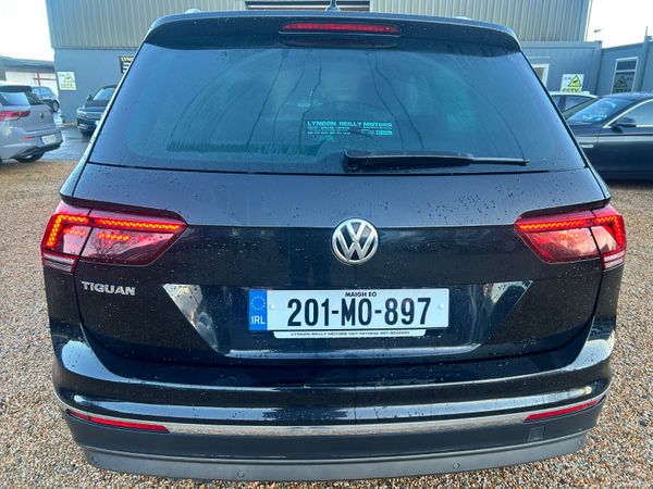 Volkswagen Tiguan highline 380907377