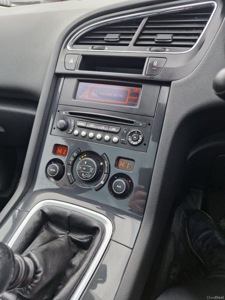 7 Seater Peugeot 5008 1.6 HDI Diesel car 380911947