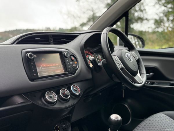 2015 Toyota Yaris 1.4 D-4D 90 5Dr Luna 6speed 380916201
