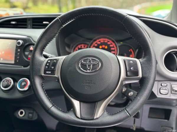 2015 Toyota Yaris 1.4 D-4D 90 5Dr Luna 6speed 380916209