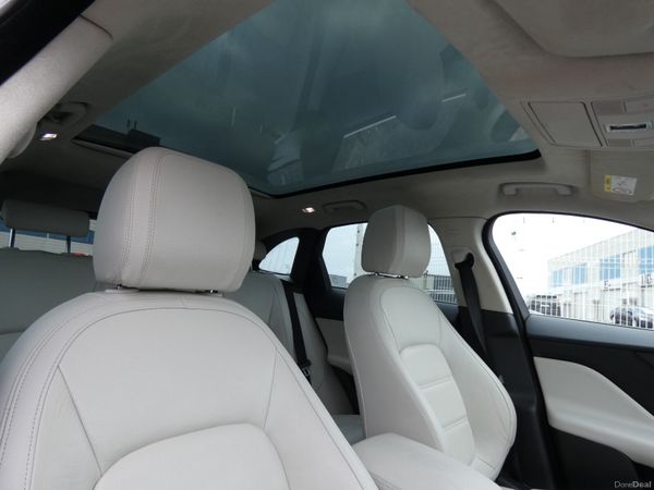 Jaguar F-Pace RWD 2.0 D 180PS Chequered Flag Auto 380916445