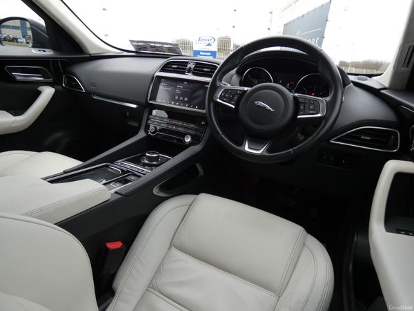 Jaguar F-Pace RWD 2.0 D 180PS Chequered Flag Auto 380916437