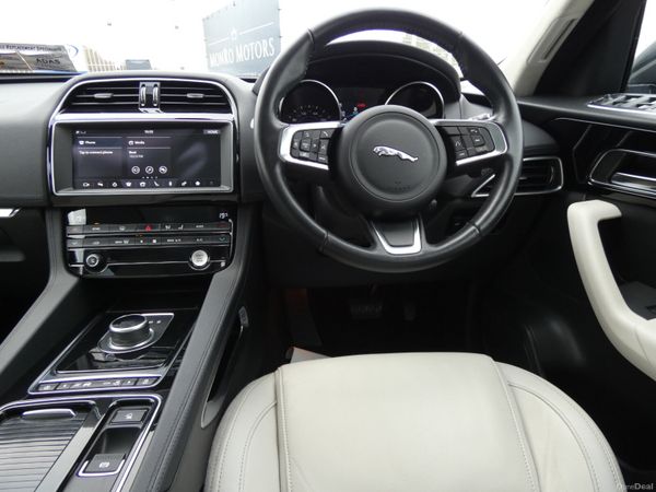 Jaguar F-Pace RWD 2.0 D 180PS Chequered Flag Auto 380916439