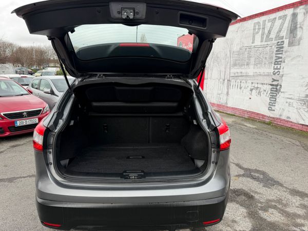 Nissan Qashqai 2014 new nct low miles €5950 380928047