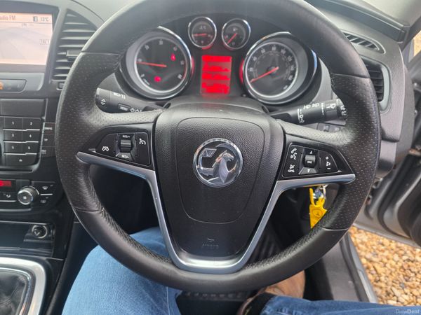 Vauxhall Insignia 2013 380935803