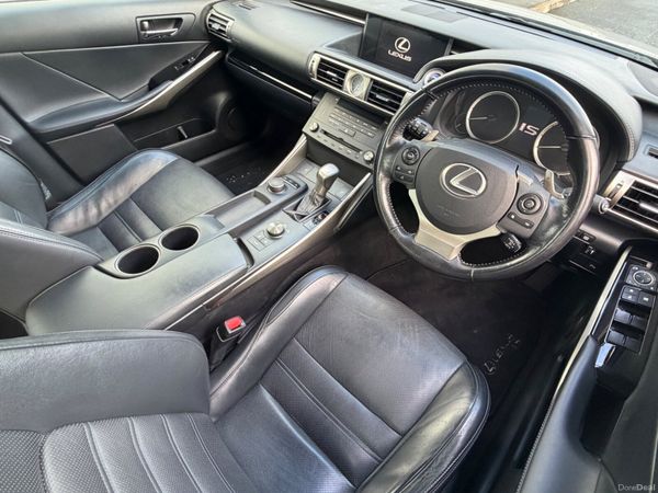 Lexus IS300h  *low KMs *High Spec 380937929