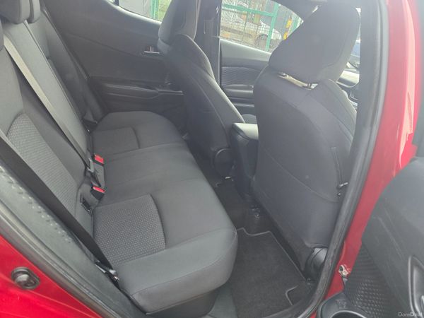 Toyota C-HR 2017 380938725