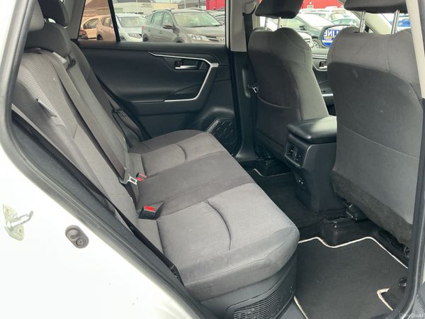 TOYOTA RAV4 LUNA HYBRID AUTO-SELF CHARGING LOW KMS 381068269