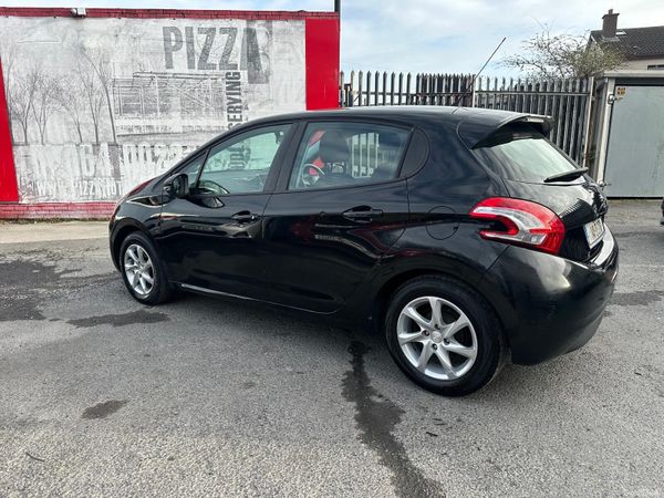 Peugeot 208 1.2 petrol VTI AUTO NCT LOW KMS 381088987
