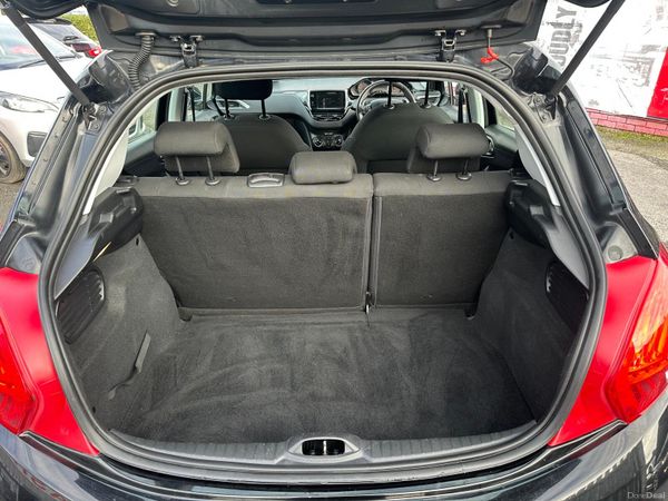 Peugeot 208 1.2 petrol VTI AUTO NCT LOW KMS 381089007