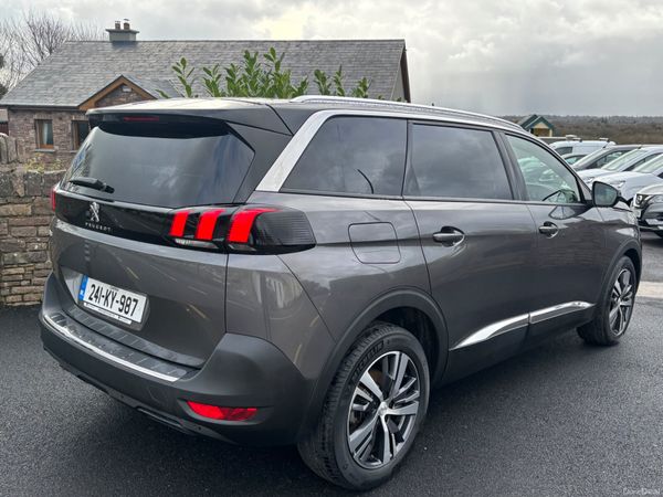 2024 Peugeot 5008 Auto Petrol Hybrid only 29000kms 381093163